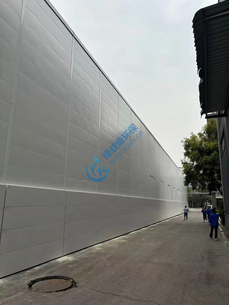 中節(jié)能成都再生能源有限公司基地冷卻塔8米超高隔音屏障工程項(xiàng)目